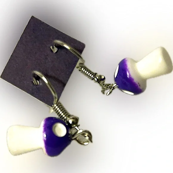 - Rare gorgeous handmade jewelry earrings similar to modern streetwear - - Picture 1 of 4